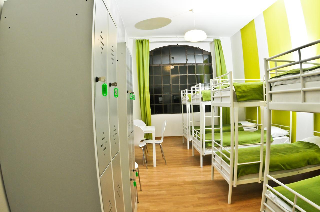Big City Hostel Wrocław Eksteriør bilde