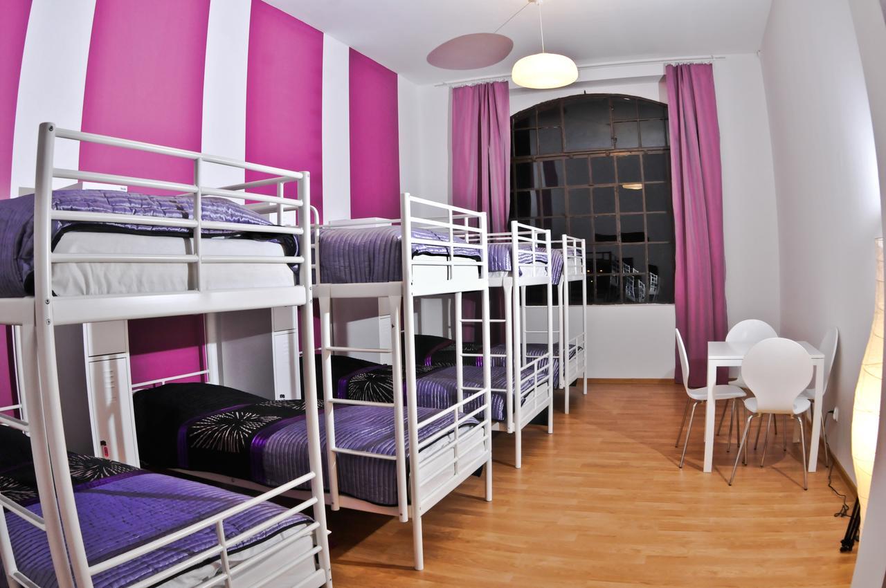 Big City Hostel Wrocław Eksteriør bilde