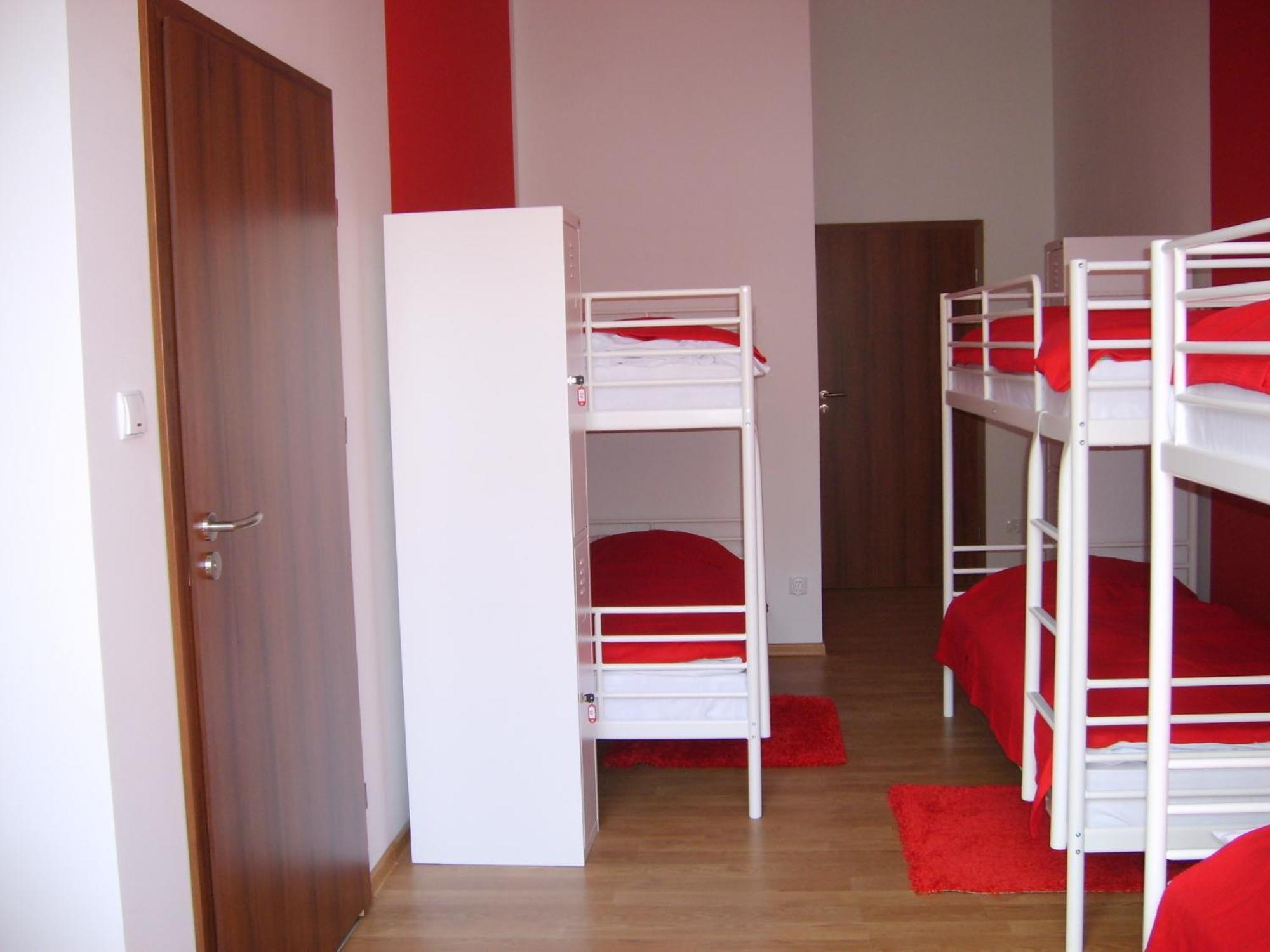 Big City Hostel Wrocław Eksteriør bilde
